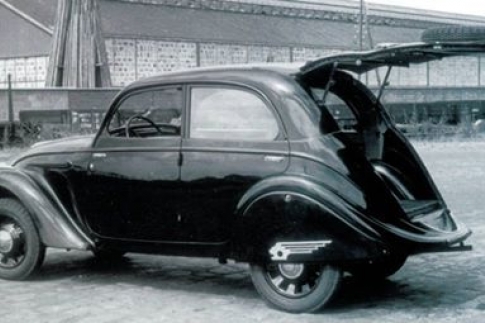Hatchbacks, A modern design? Not likely! this is a 202 from the 1930`s!